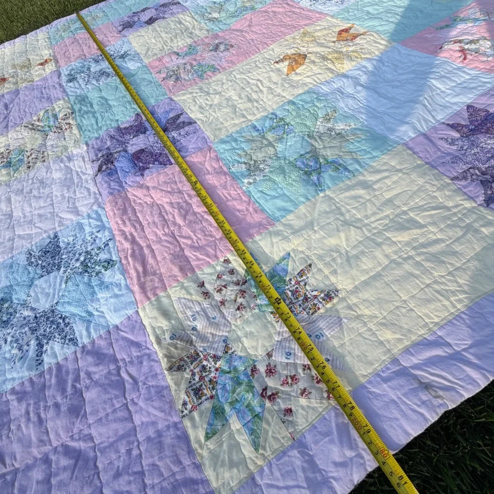 Vintage Handmade Pastel Patchwork Star Quilt Floral Applique 93x81 Lavender Pink